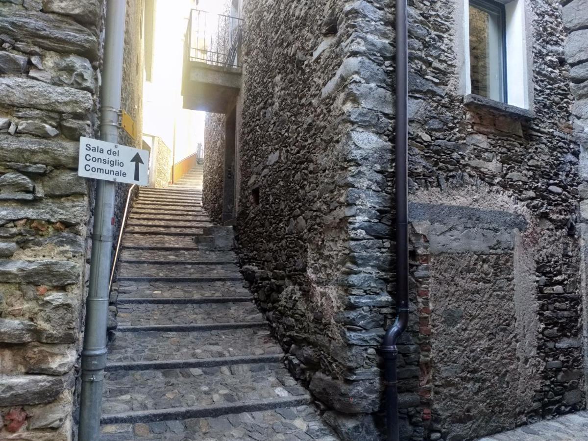 Appartement "Luigi Loft" Intragna Buitenkant foto